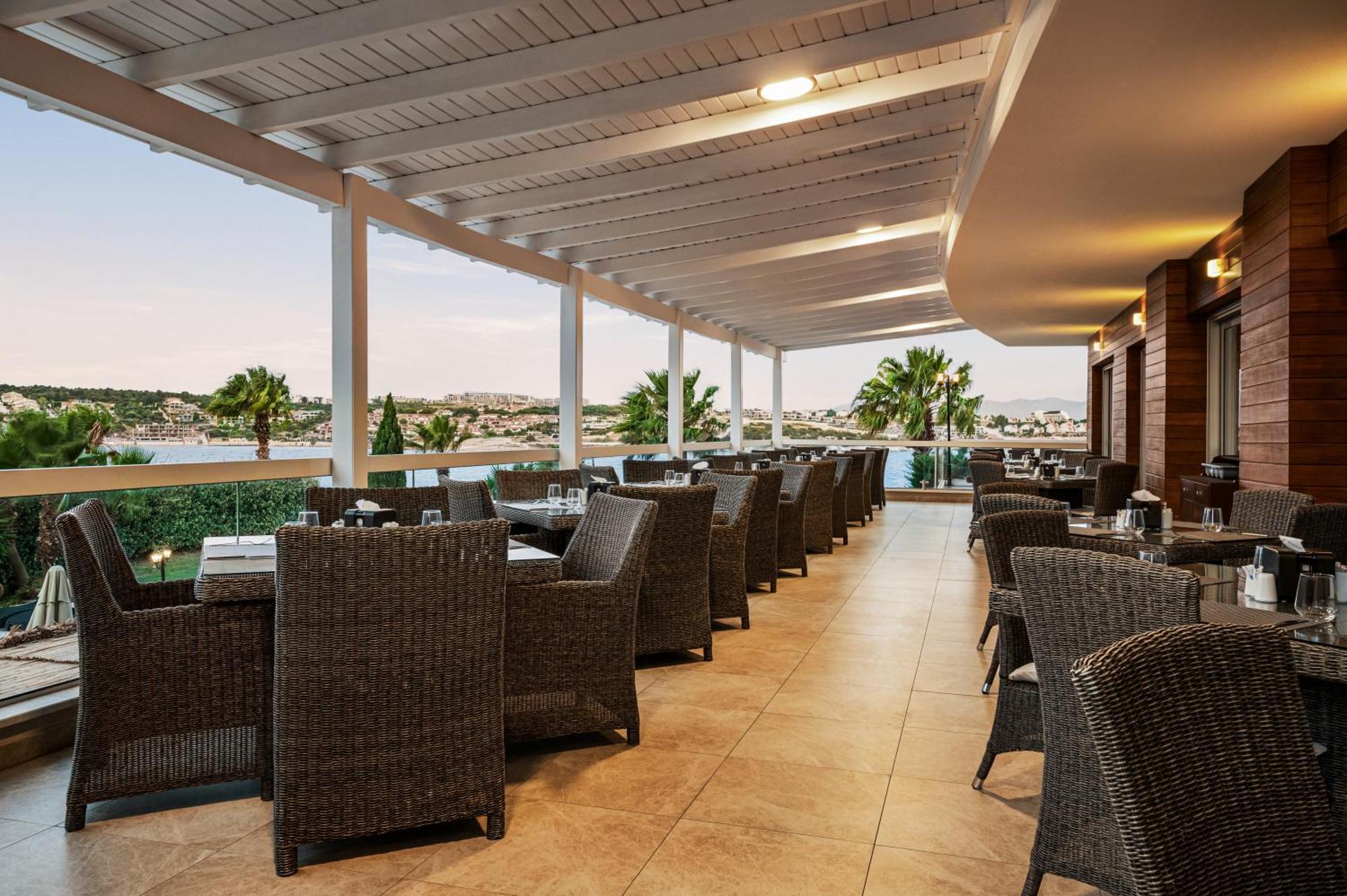 Hotel La Quinta By Wyndham Cesme Smirne Esterno foto