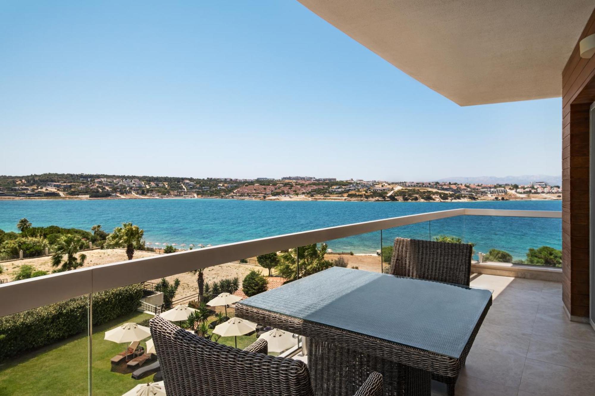Hotel La Quinta By Wyndham Cesme Smirne Esterno foto